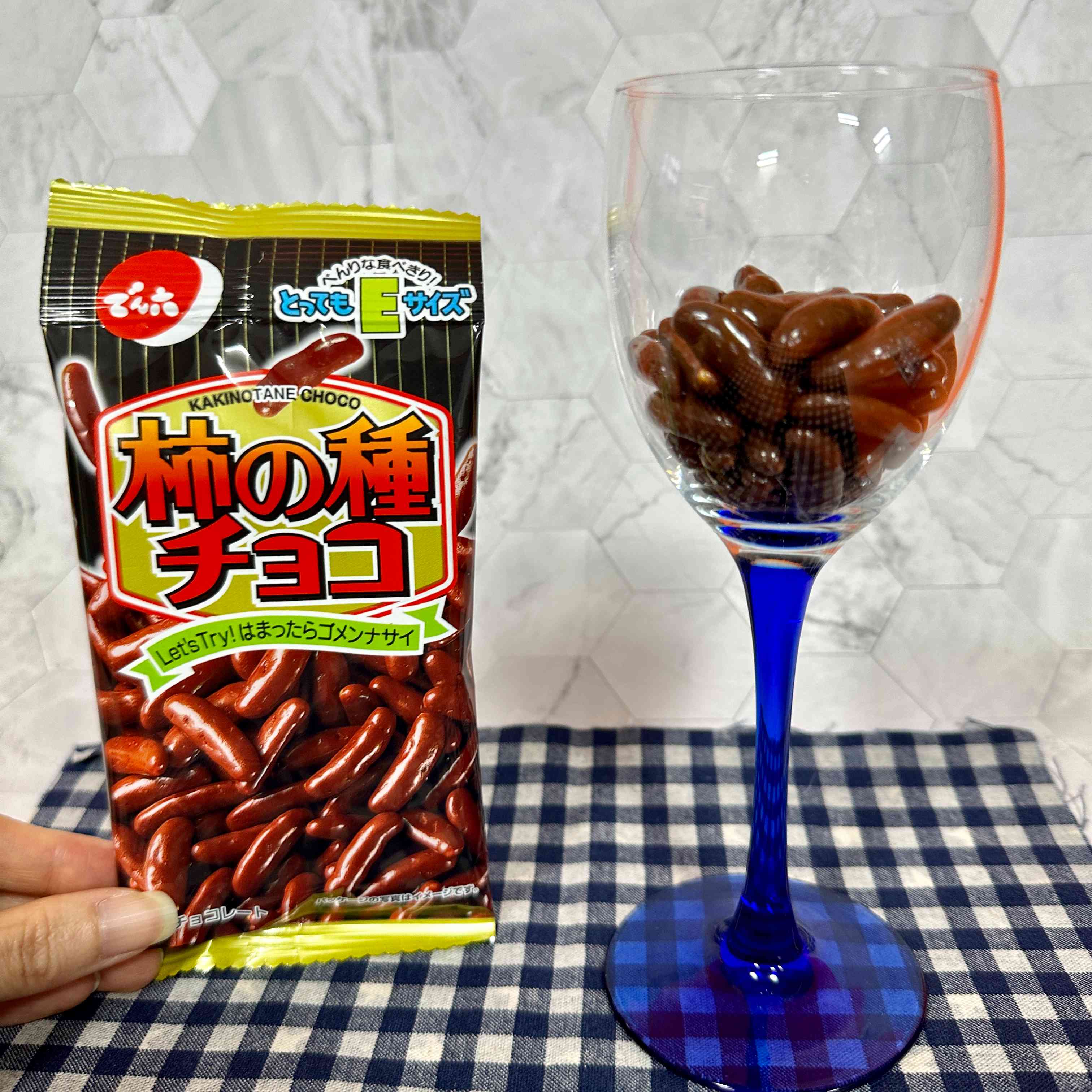 【DENROKU】Chocolate-coated Persimmon Seeds　1piece　38ｇ